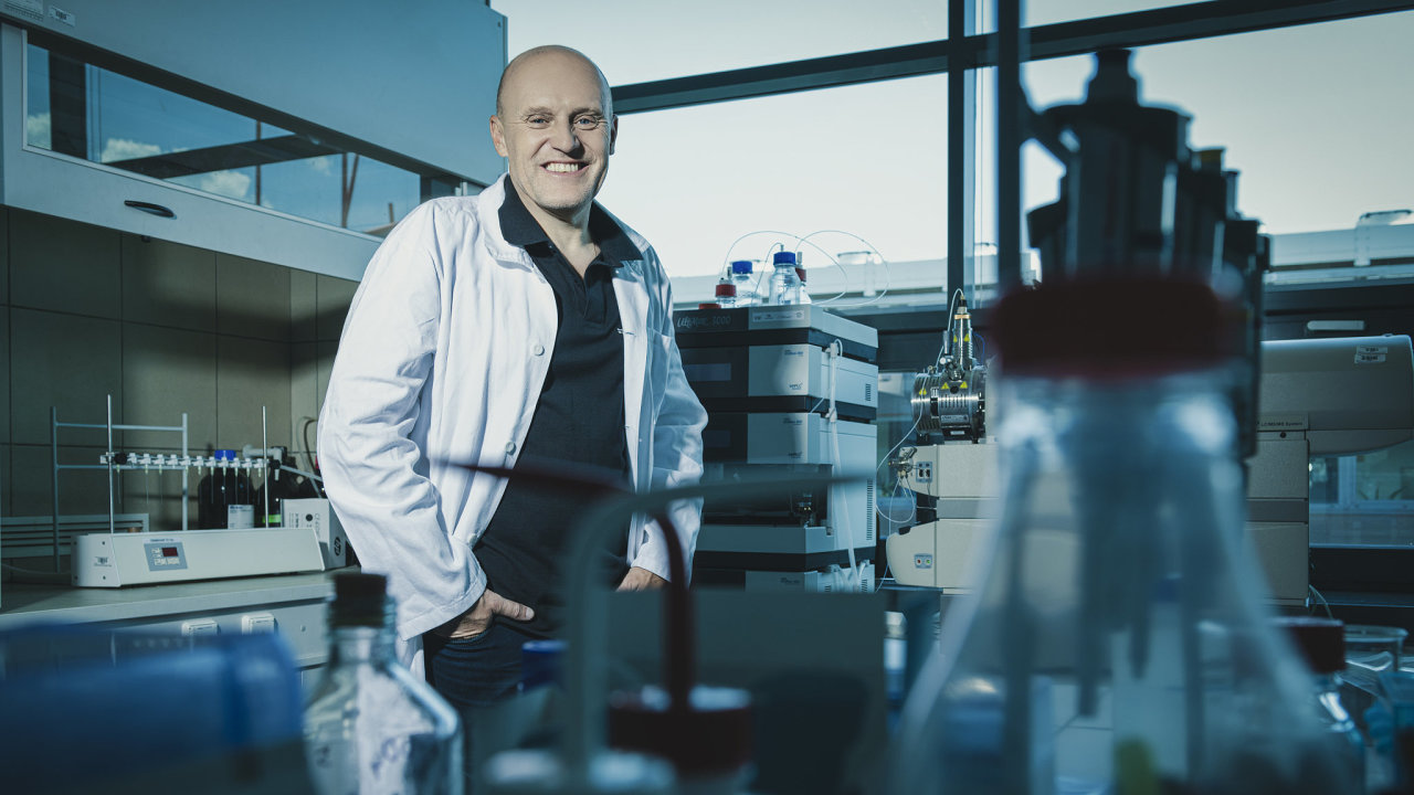 Miroslav �ern�k z�skal za�sv�j ekologick� syst�m �i�t�n� kontaminovan� vody i�ocen�n� �esk� hlava.