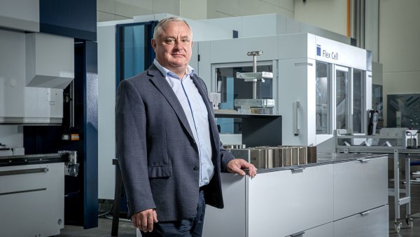 V�robn� syst�my budou autonomn�j��, odoln�j�� potenci�ln� chyb� lidsk�ho...