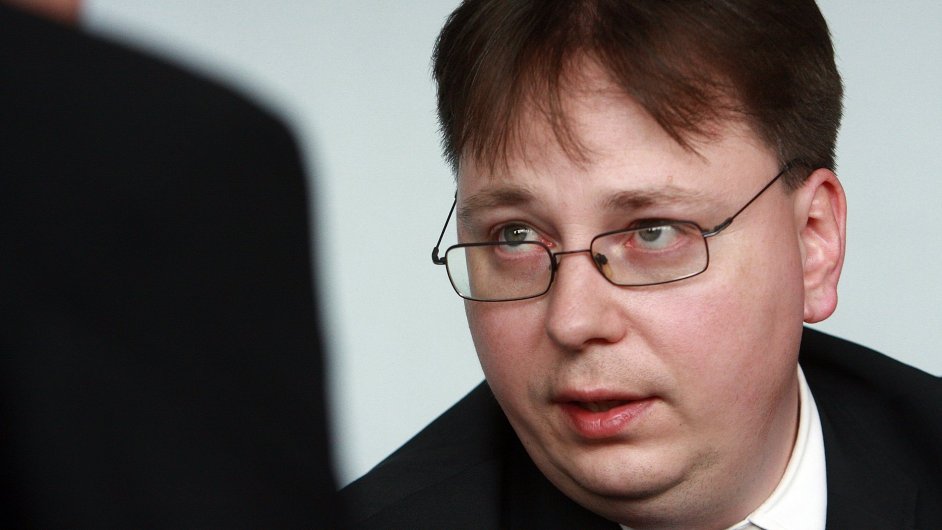 Finann editel EZ Martin Novk