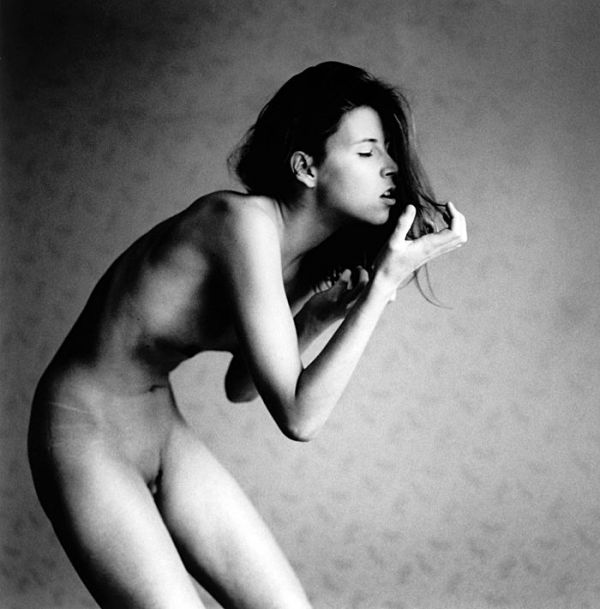 B&yacute;vala modelkou. Te� vystavuje akty a portr&eacute;ty v pra�sk&eacute; Leica Gallery