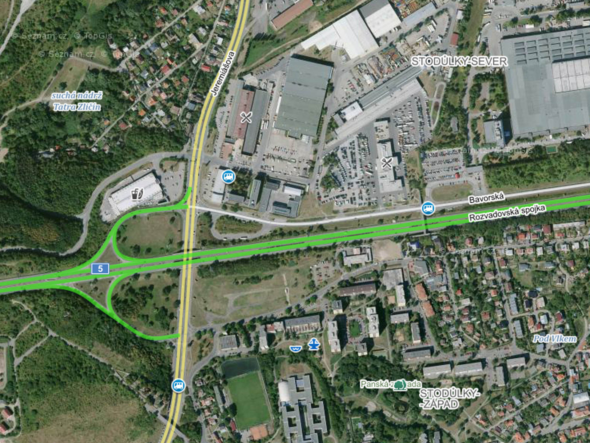 Společnosti Alcor Holdings CZ patří například pozemek u sjezdu z Rozvadovské spojky do Jeremiášovy ulice ve Stodůlkách. (Foto: Google Maps) jarvis_59dfadab498e2987e1a33869.jpeg