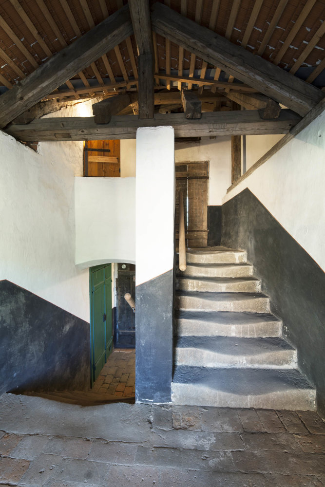 Na začátku byla potřeba manželů Prouzových zachránit nějakou památku a udělat si architektonickou realizaci podle sebe, ne podle pokynů investorů.