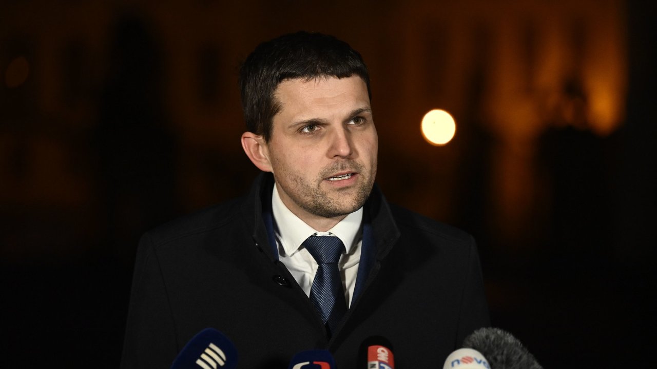 Petr Hladík (KDU-ÈSL) po schùzce s prezidentem Milošem Zemanem.