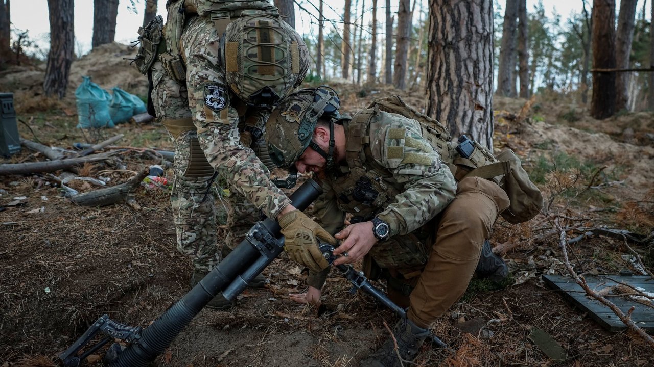 Ukrajin�t� voj�ci u Kreminny