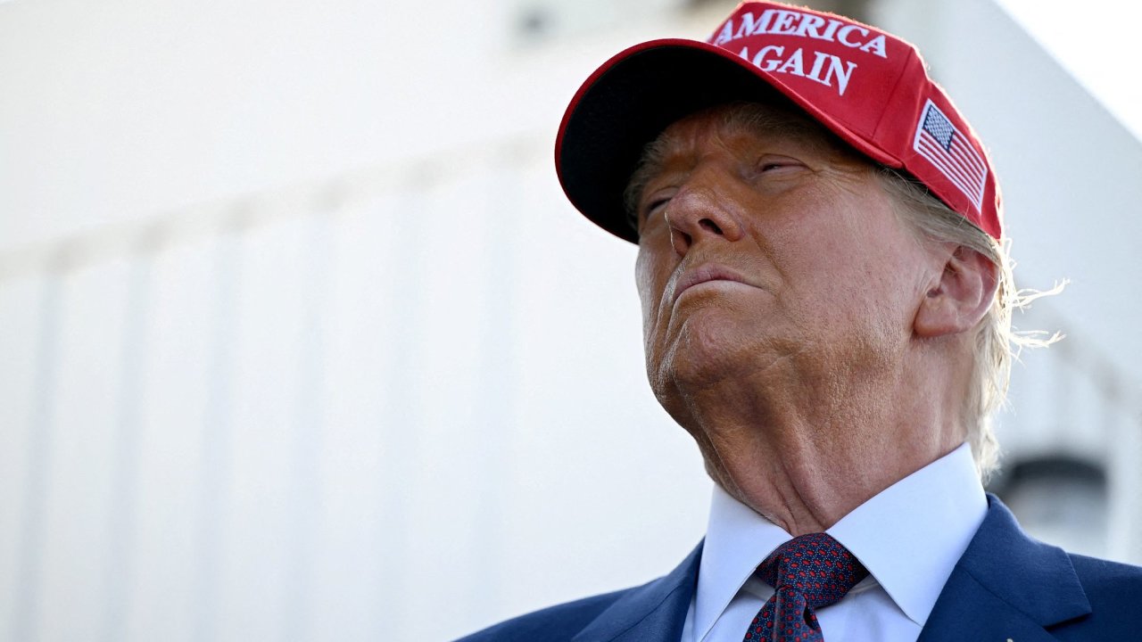 Donald Trump se zastnil sledovn startu estho testovacho letu rakety SpaceX