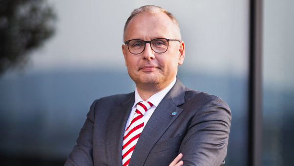 Filip Hanzl�k, n�m�stek v�konn�ho �editele �esk� bankovn� asociace
