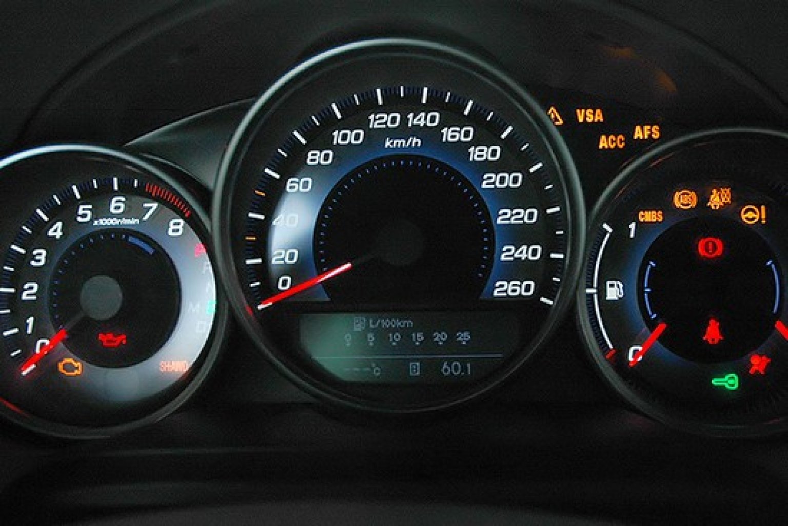961320343_honda_legend_17_550x367_.jpg