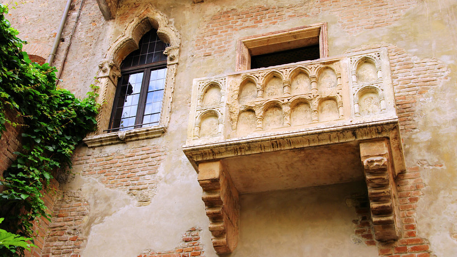 Balkon, kde se Romeo dvoil Julii