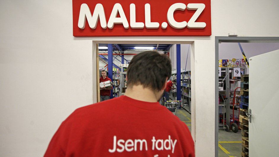 Velkosklad e-shopu Mall.cz. Firmu ovldl investin fond Rockaway Capital.