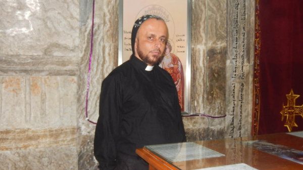 Otec Thomas z kláštera Mar Mattai, výspy kesanství na pomezí Islámského státu.