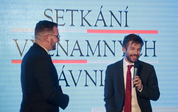 Robert Pelik&aacute;n