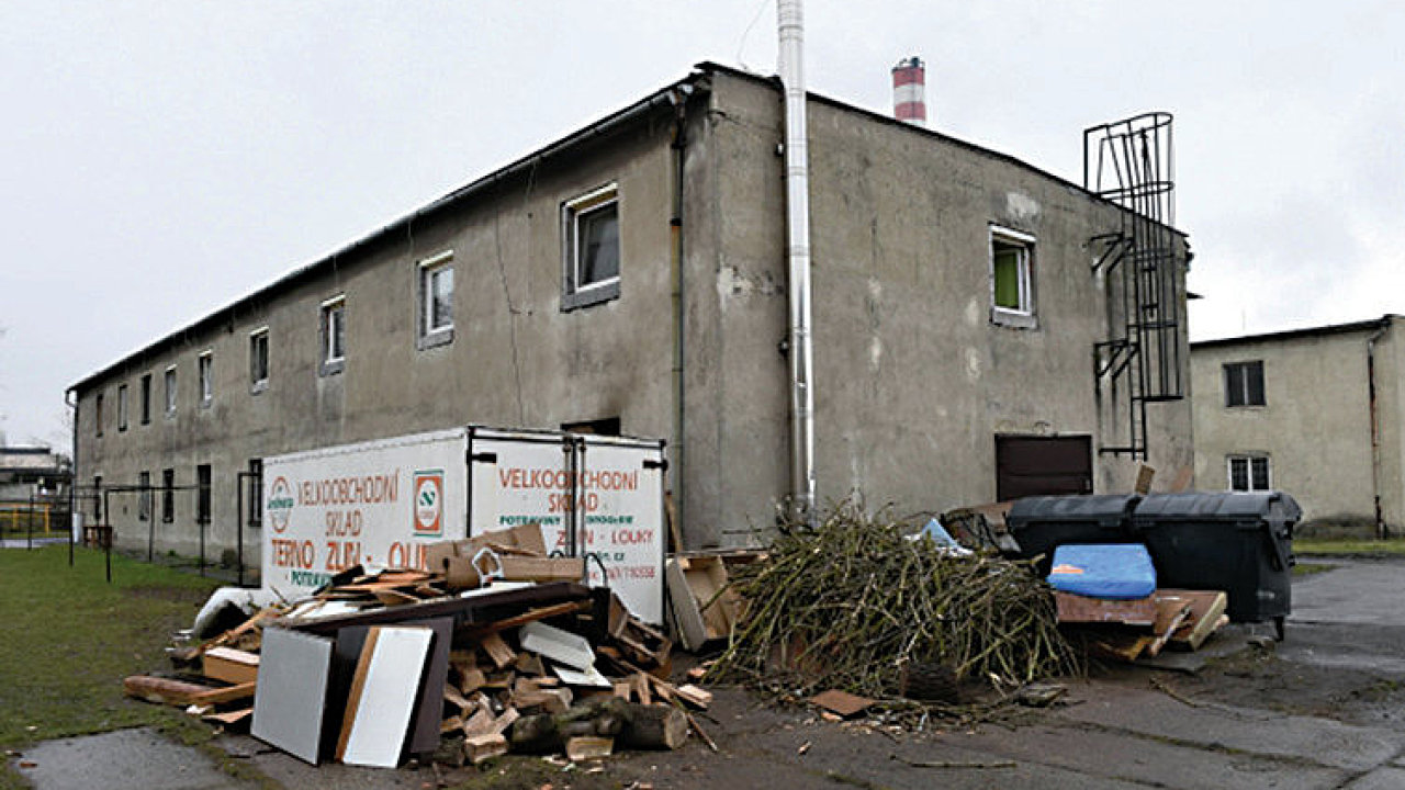 Zanedban ubytovna v Dluhonsk ulici v Perov