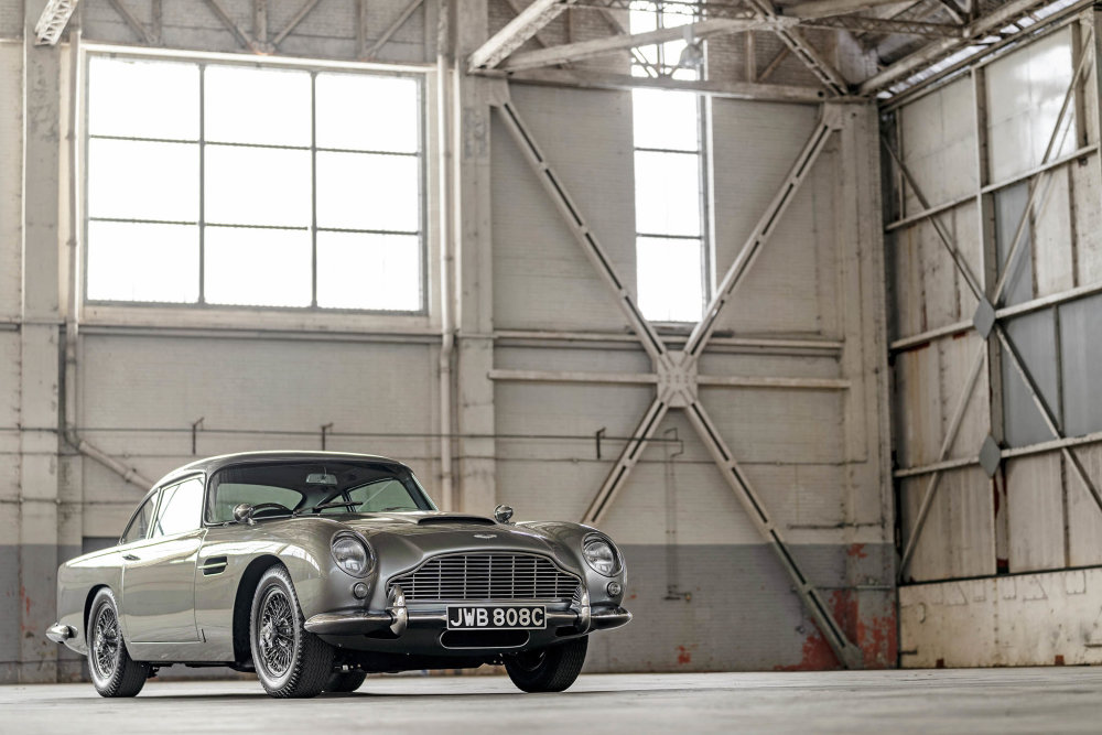 Ikonický Aston Martin DB5