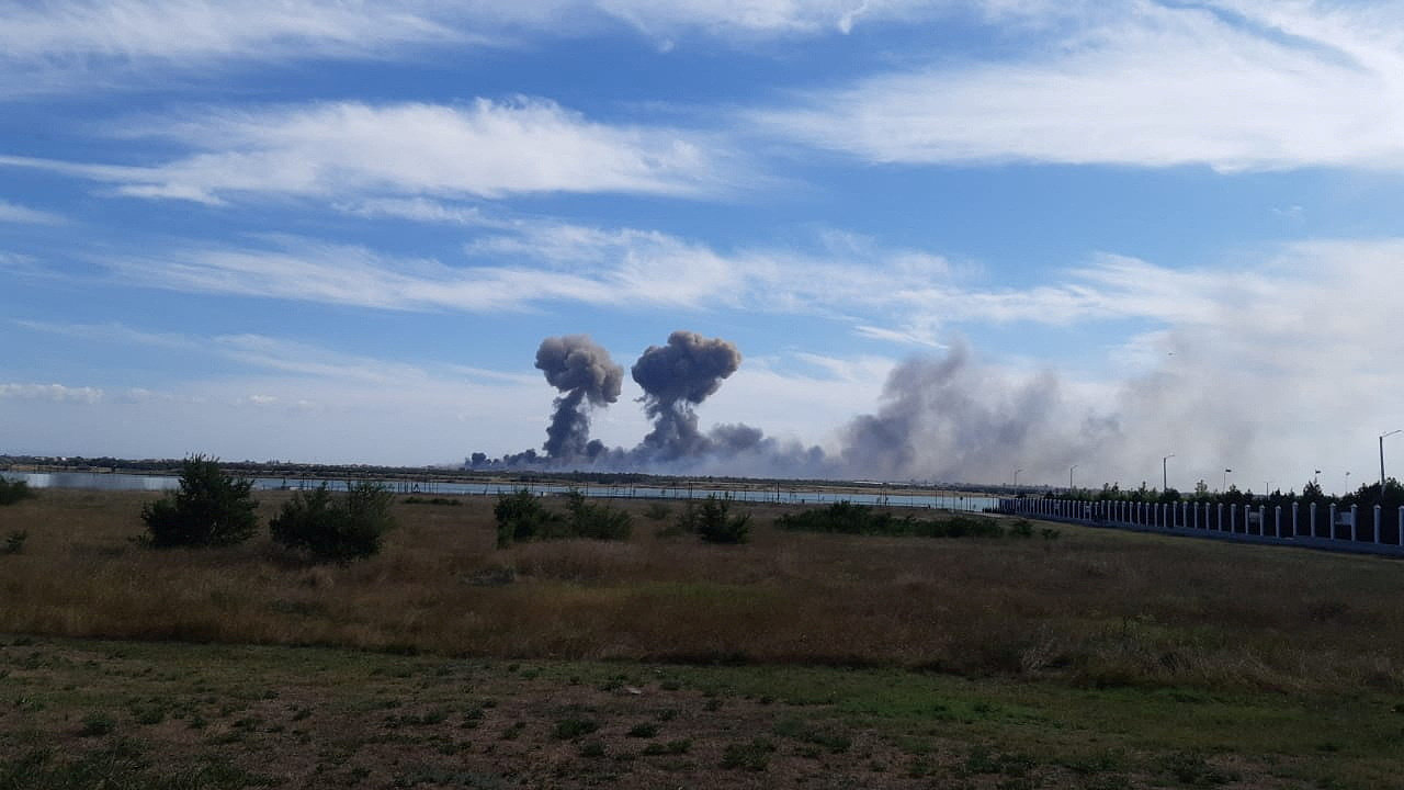 Výbuch na letecké základnì na Krymu.