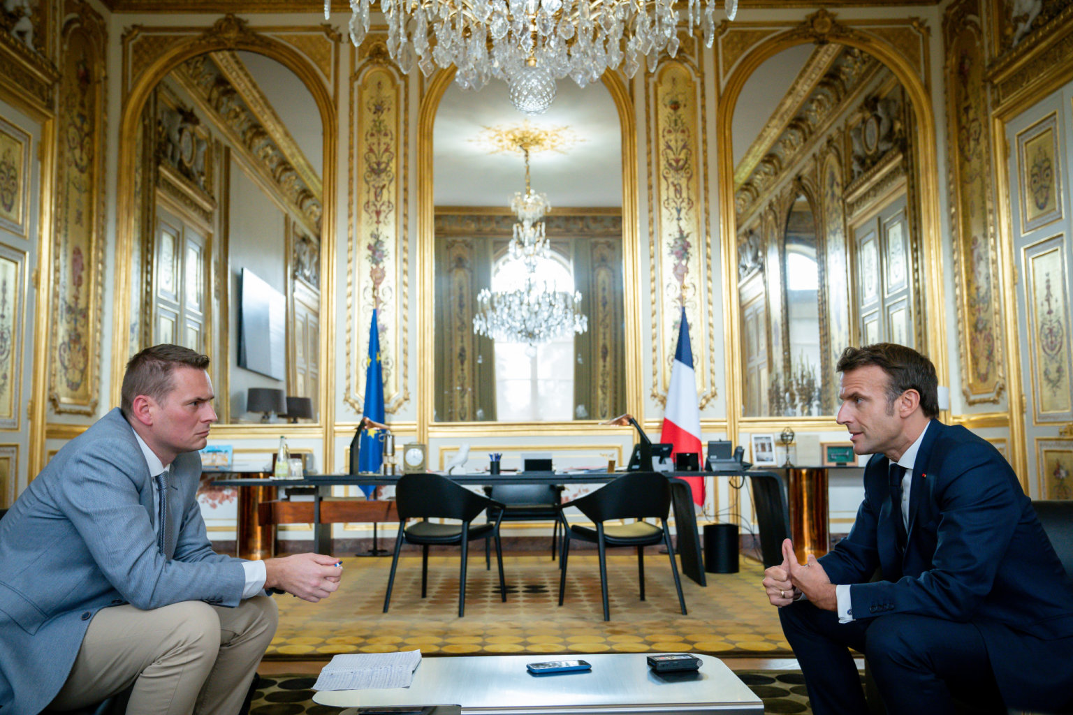 Emmanuel Macron, Ondej Houska