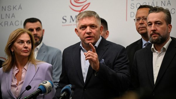 Fico chce mír, my chceme právní stát a demokracii