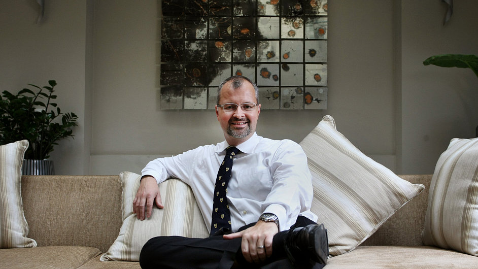 �esk� chirurg na sv�tov� �pi�ce: Bohdan Pomaha�