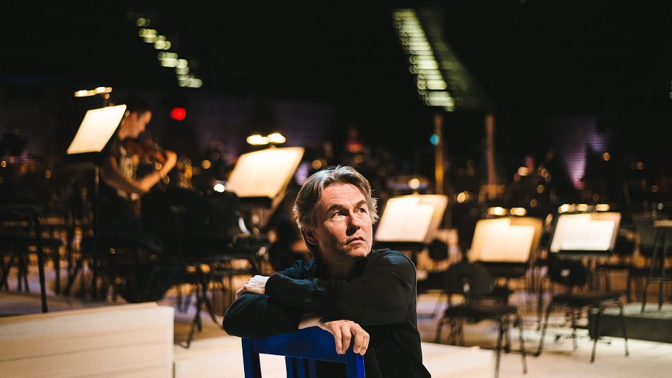 Dirigent Esa-Pekka Salonen je od leton sezony rezidennm skladatelem Newyorsk filharmonie.