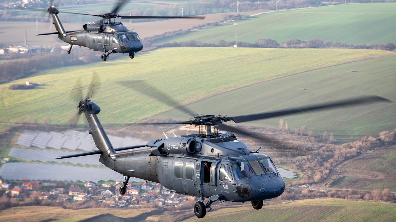 UH-60-Black-Hawk