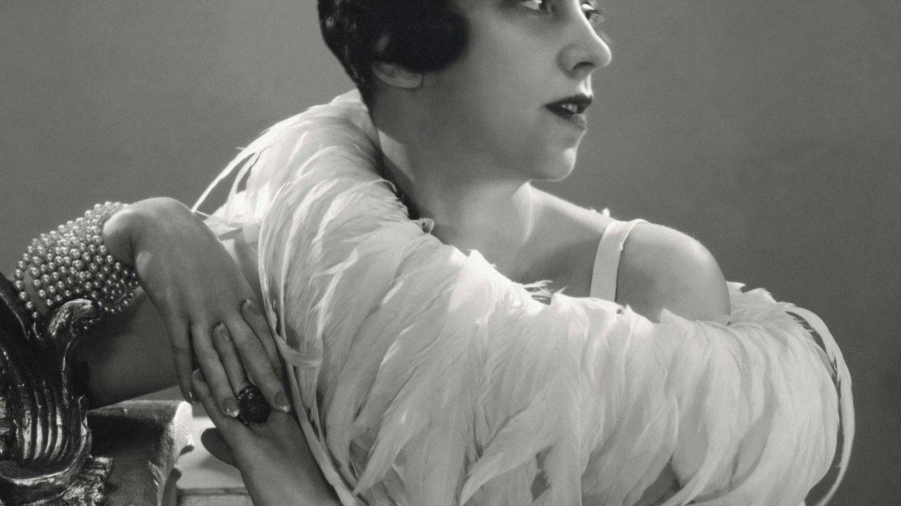 Elsa Schiaparelli, 1932