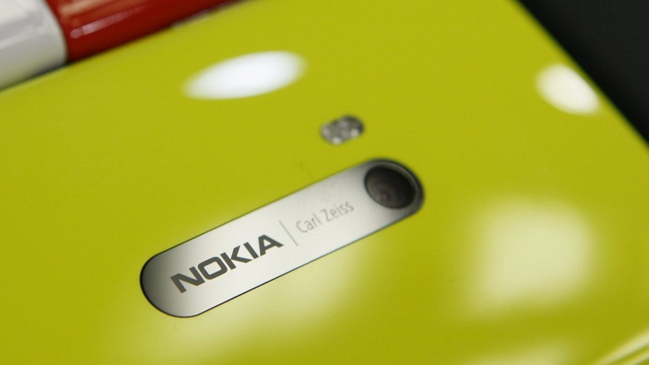 Nokia se na konci roku dostala do mrnho zisku
