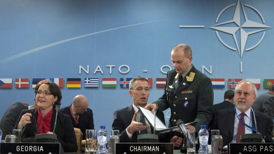 Jednání NATO o migraci