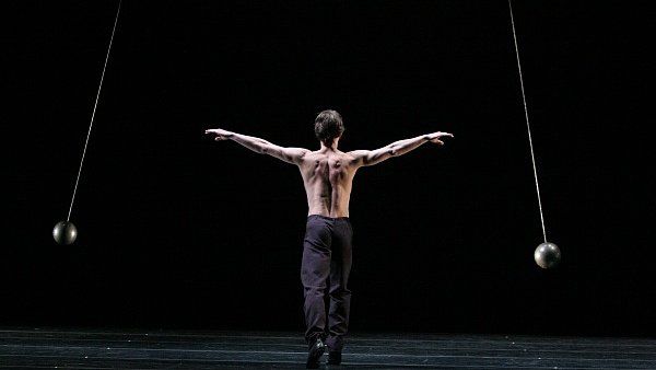 Sn&iacute;mek z choreografie Double You Ji�&iacute;ho Kyli&aacute;na.