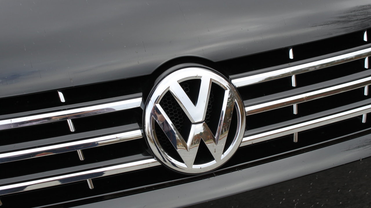 Automobilka Volkswagen zvila dky poptvce v n a Severn Americe prodej.