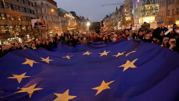 Evropské volby 2024: Abychom drželi budoucnost v našich rukou, potřebujeme Revoluci naděje