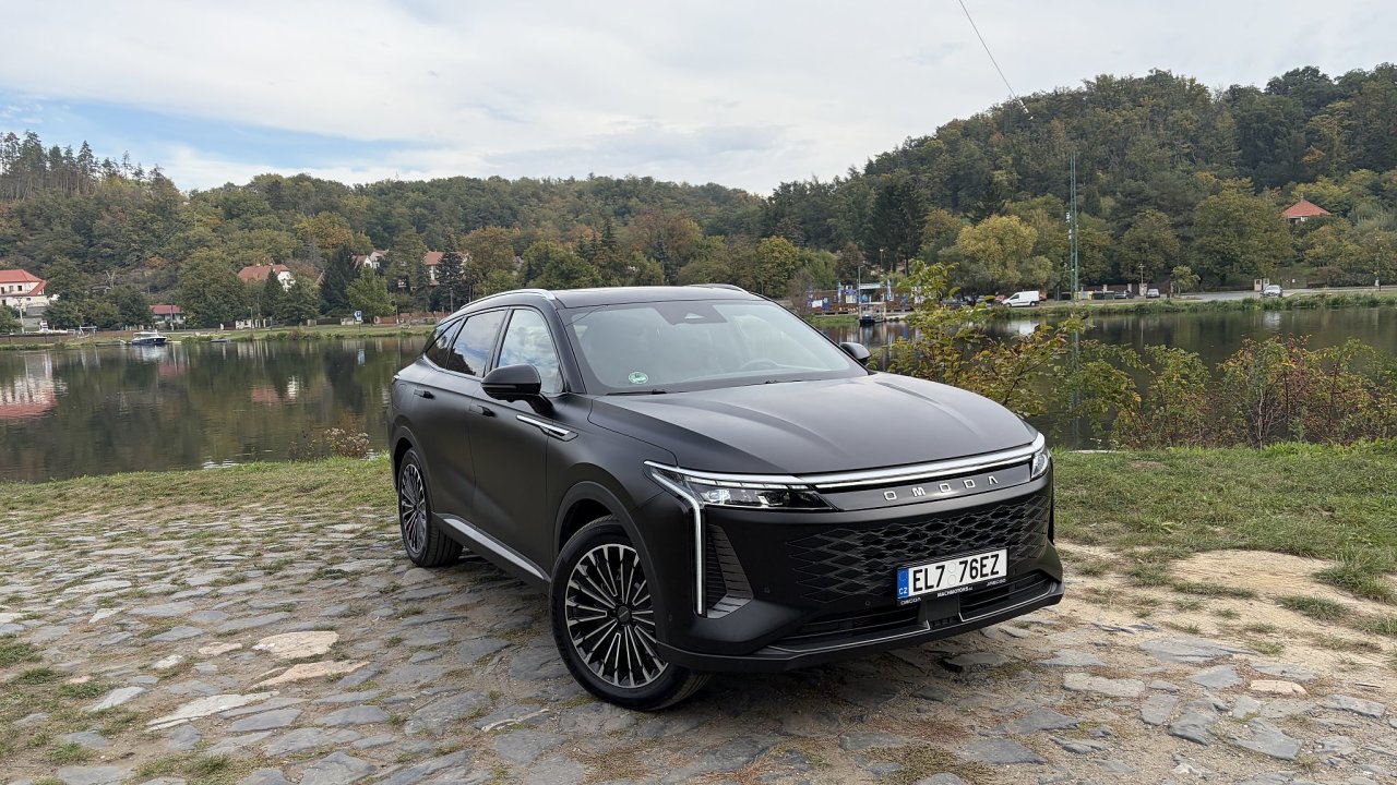 Omoda 9, aktu�ln� nejpopul�rn�j�� model t�to zna�ky na �esk�m trhu.