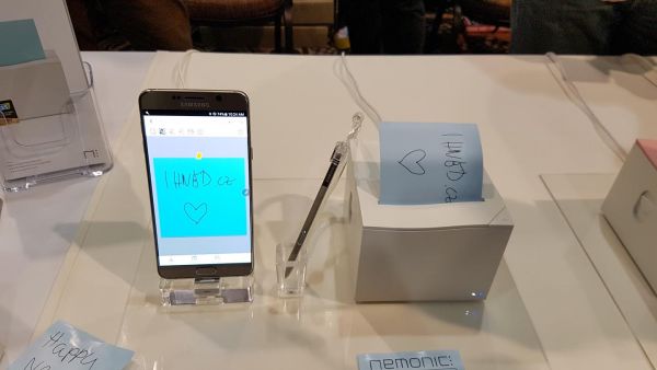 Tisk&aacute;rna na "lep&iacute;ky"