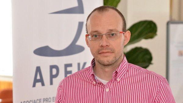 &Scaron;&eacute;f Asociace pro elektronickou komerci Jan Vety&scaron;ka