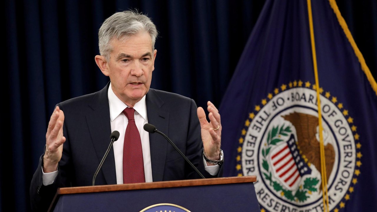Fed je nejvt hrozbou ekonomice, nechal se slyet prezident Donald Trump. V ele americk centrln banky pitom stoj jeho mu Jerome Powell.