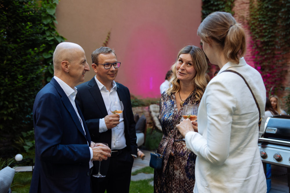 Červnové setkání magazínu PročNe Zleva: developer Luděk Sekyra, Jaroslav Mašek, Alexandra Kalla z Profimedu a Lenka Černá, generální ředitelka Economie.