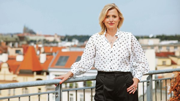 Odmítání bezhotovostních plateb? Více než cena je to dnes neznalost či chuť zůstat v šedé ekonomice, říká nová šéfka Mastercard