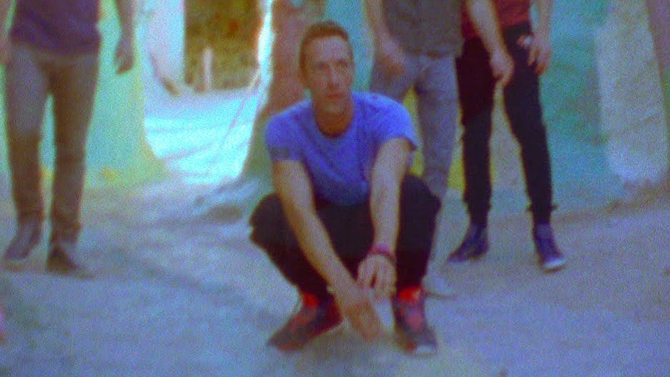 Coldplay vydali klip ze skladby Birds.