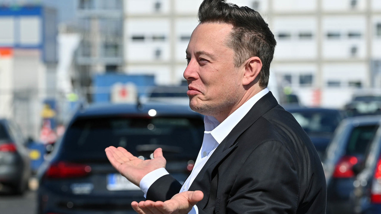 Jmn Elona Muska se bhem pandemie ztrojnsobilo. Vsrpnu se jeho hodnota dostala na 115 miliard dolar.
