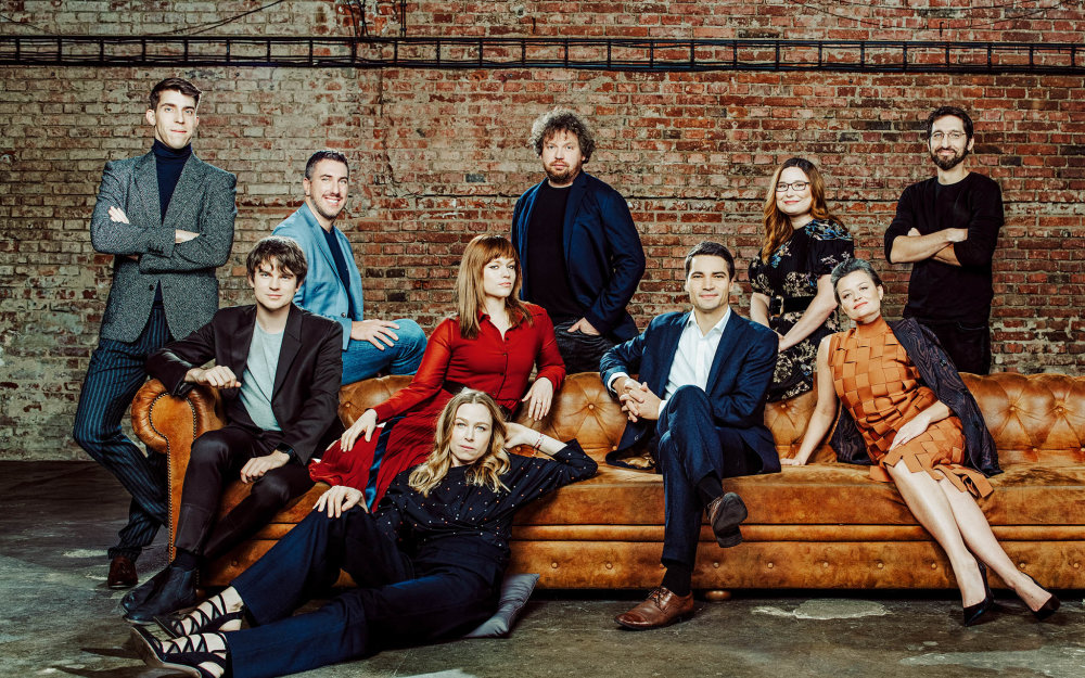 Zleva: Jan Lukačevič, Karel „Kovy“ Kovář, Tomáš Čupr, Ester Geislerová, Josefina Bakošová, Vít Klusák, Daniel Stach, Marie Salomonová, Erika Stárková, Jakub Dvorský
