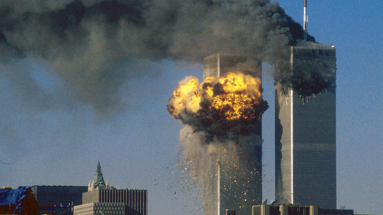 Teroristický útok na Svìtové obchodní centrum v New Yorku, 11. záøí 2001.