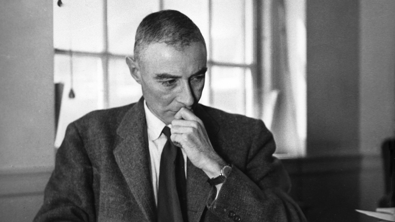Robert Oppenheimer v roce 1954