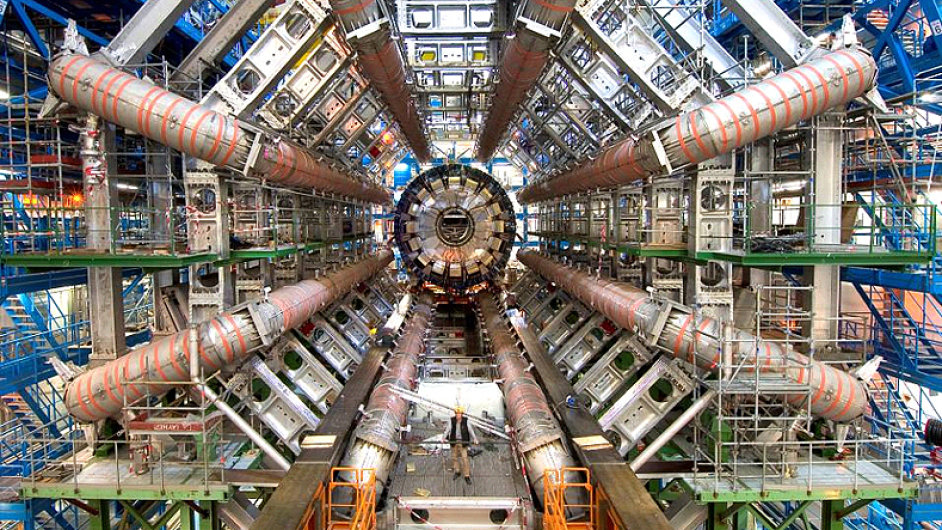 Urychlovaè èástic LHC ve Švýcarsku