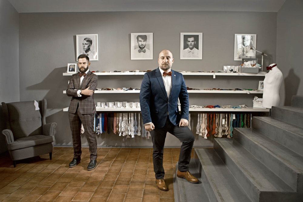 Obchod na Vinohradech je zároveň showroom i krejčovská dílna. Obchod na Vinohradech je zároveň showroom i krejčovská dílna.