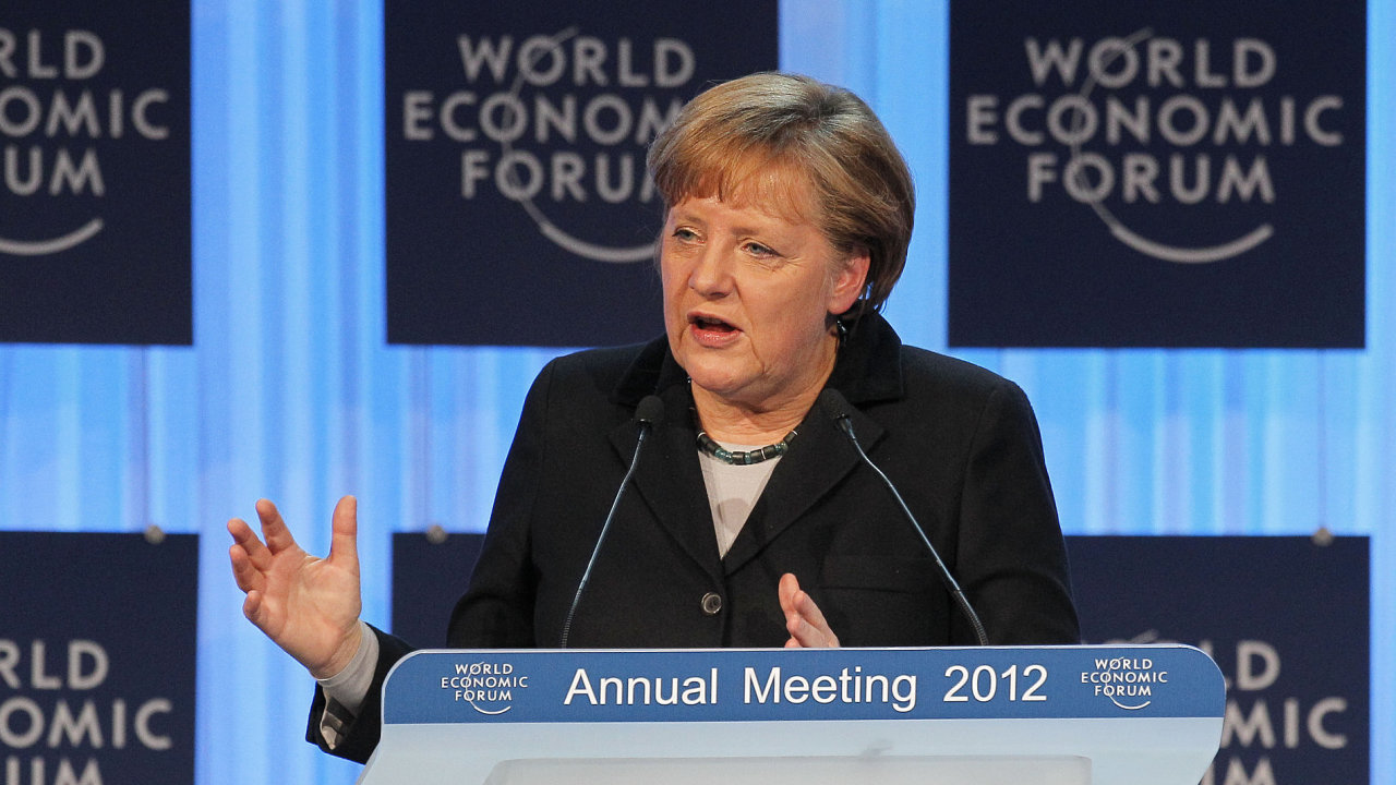 Nmeck kanclka Angela Merkelov zahajuje Svtov ekonomick frum v Davosu.