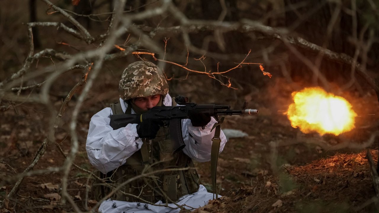 voj�k, Ukrajina, v�lka