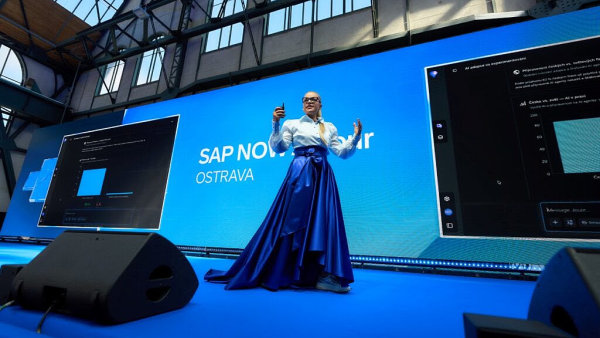 V�sledky pr�zkumu p�edstavila Hana Sou�kov� na konferenci SAP NOW AI Tour...