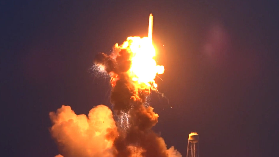 Vbuch rakety Antares