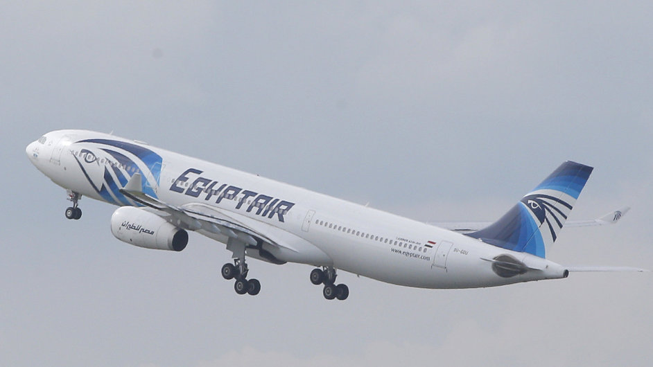 Letoun Egyptair zejm spadl do Stedozemnho moe v polovin kvtna - Ilustran foto.