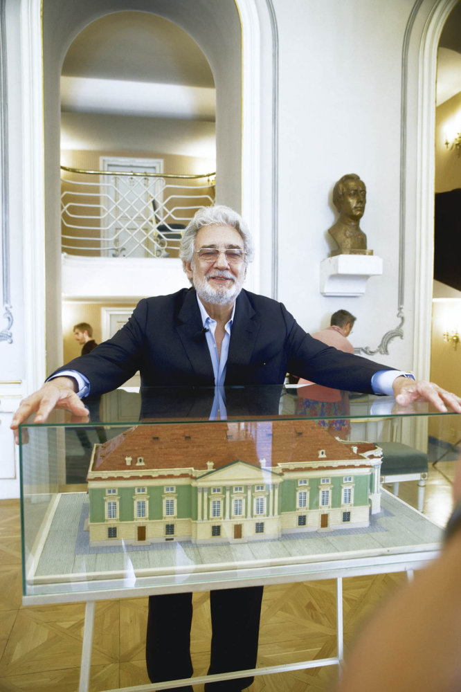 Plácido Domingo již pražské Stavovské divadlo navštívil v lednu a znovu minulý měsíc.
