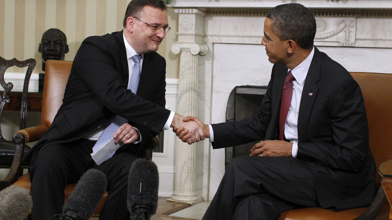 Premir Neas se v USA setkal s americkm prezidentem Barackem Obamou.