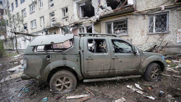 &bdquo;Situace je napjatá.&ldquo; Kyjev připouští, že Rusové v Bachmutu postupují